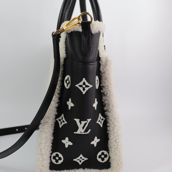 Sold💜Louis Vuitton Grained Calfskin Shearling On My Side MM Black - Picture 4 of 16